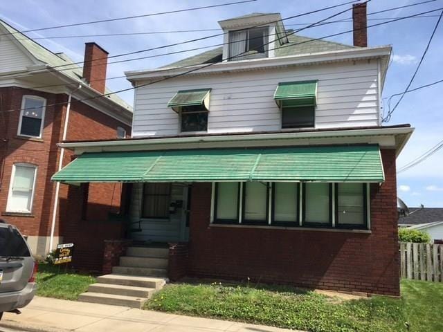 property at 24 E Grant St