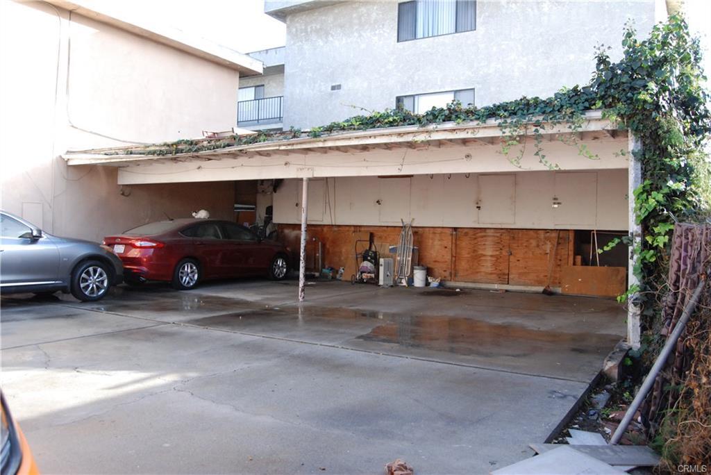 11413 Cedar Ave in Hawthorne, CA - Building Photo