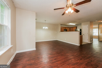 6304 Hickory Ln Cir in Union City, GA - Building Photo - Building Photo