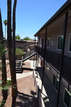 485 Calcaterra Cir in Las Vegas, NV - Building Photo - Building Photo