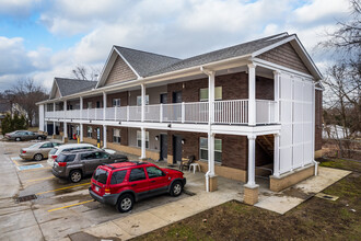 Spicer Terrace in Akron, OH - Building Photo - Building Photo