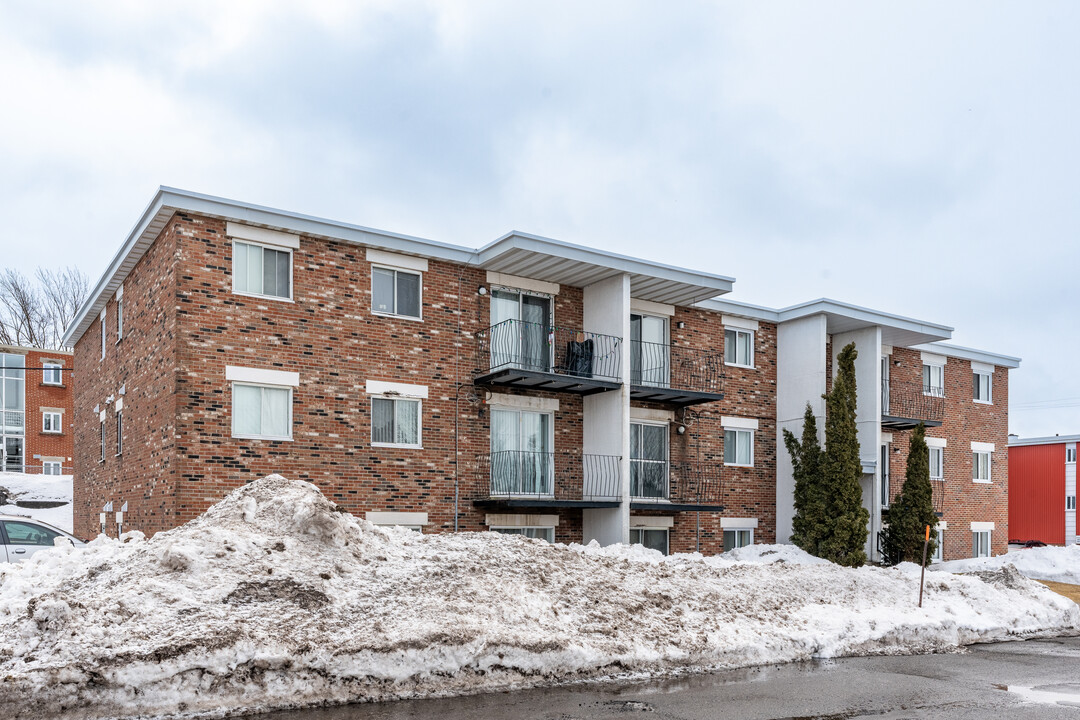 5344 De La Bataille-De-Carillon St in Lévis, QC - Building Photo