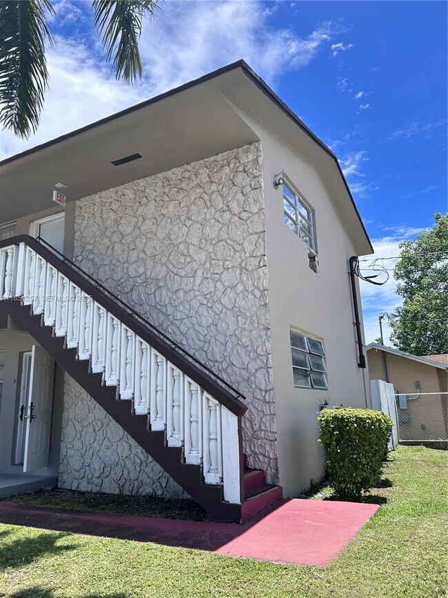 50 NE 84th St in Miami, FL - Building Photo - Building Photo