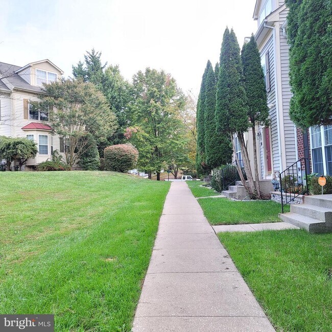 9821 Bon Haven Ln in Owings Mills, MD - Building Photo - Building Photo