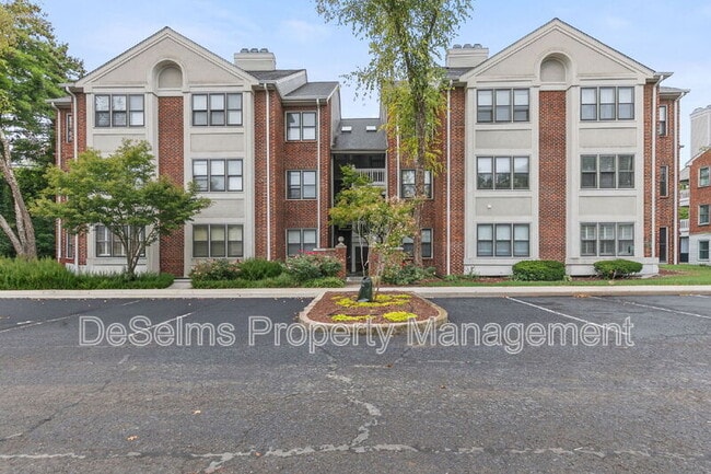 property at 210 Ashlawn Ct
