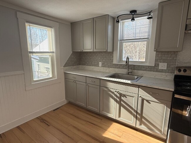 623 S Main St in Wolfeboro, NH - Building Photo - Building Photo