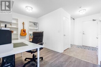 1150-1150 Parkwest Pl in Mississauga, ON - Building Photo - Building Photo