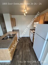 1805 E Overland Rd in Meridian, ID - Building Photo - Building Photo