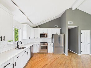45 Willow St in Riverhead, NY - Building Photo - Building Photo