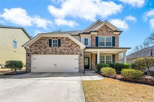 2145 Red Barn Ct in Cumming, GA - Building Photo