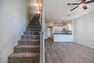 5815 S 23rd Way in Phoenix, AZ - Building Photo - Building Photo