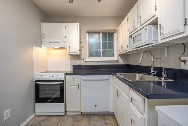 219 Fox Run Ln, Unit 2C in Carmel, NY - Building Photo - Building Photo