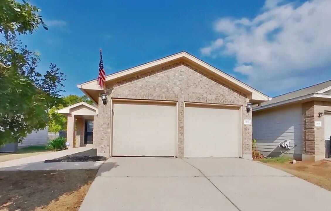 3107 Wickham Ln in Austin, TX - Building Photo