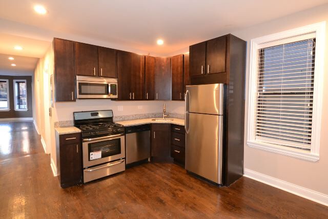 2019 N Hoyne Ave in Chicago, IL - Building Photo - Building Photo