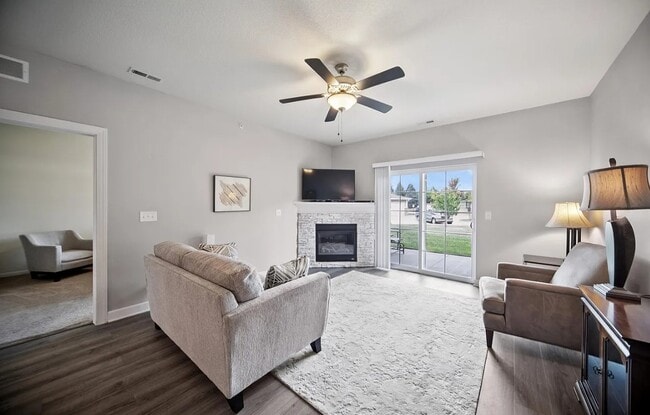 8350 Ep True Pky, Unit 3106 in West Des Moines, IA - Building Photo - Building Photo