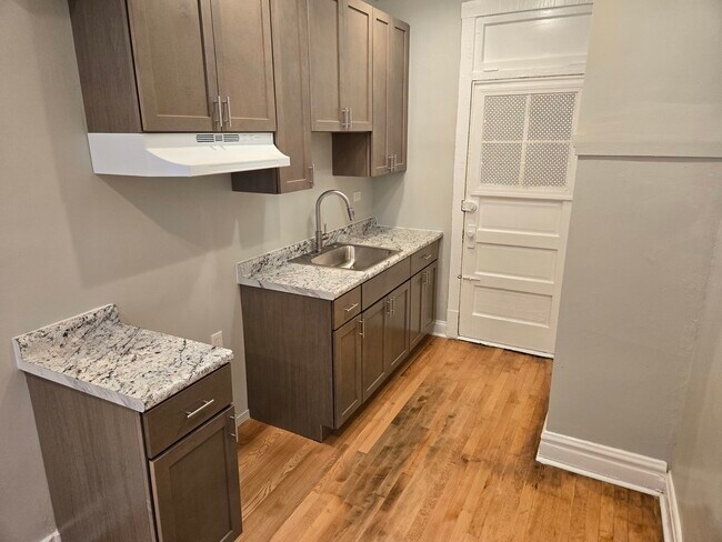 4747 N Monticello Ave in Chicago, IL - Building Photo - Building Photo