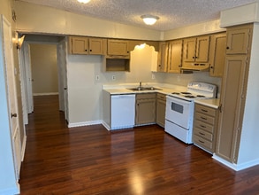 312 Silver St in New Iberia, LA - Building Photo - Building Photo
