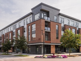 Catamount Run in South Burlington, VT - Building Photo