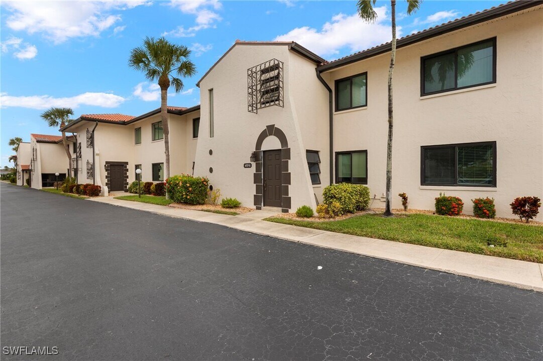 4717 Santa Barbara Blvd in Cape Coral, FL - Building Photo