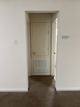 8094 LA-23 in Belle Chasse, LA - Building Photo - Building Photo