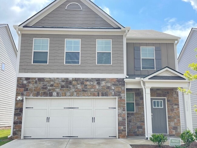 2810 Aralynn Wy