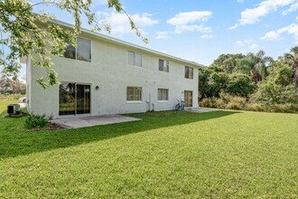 2290-2296 Fox Hollow Dr in Titusville, FL - Building Photo - Building Photo