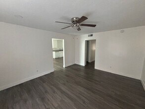 2816 Ashe Rd in Bakersfield, CA - Building Photo - Building Photo