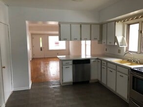 412 Starr Ave in Eau Claire, WI - Building Photo - Building Photo