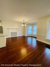 445 S Main St photo'