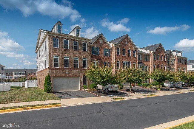 26039 Little Rocky Terrace in Aldie, VA - Building Photo - Building Photo