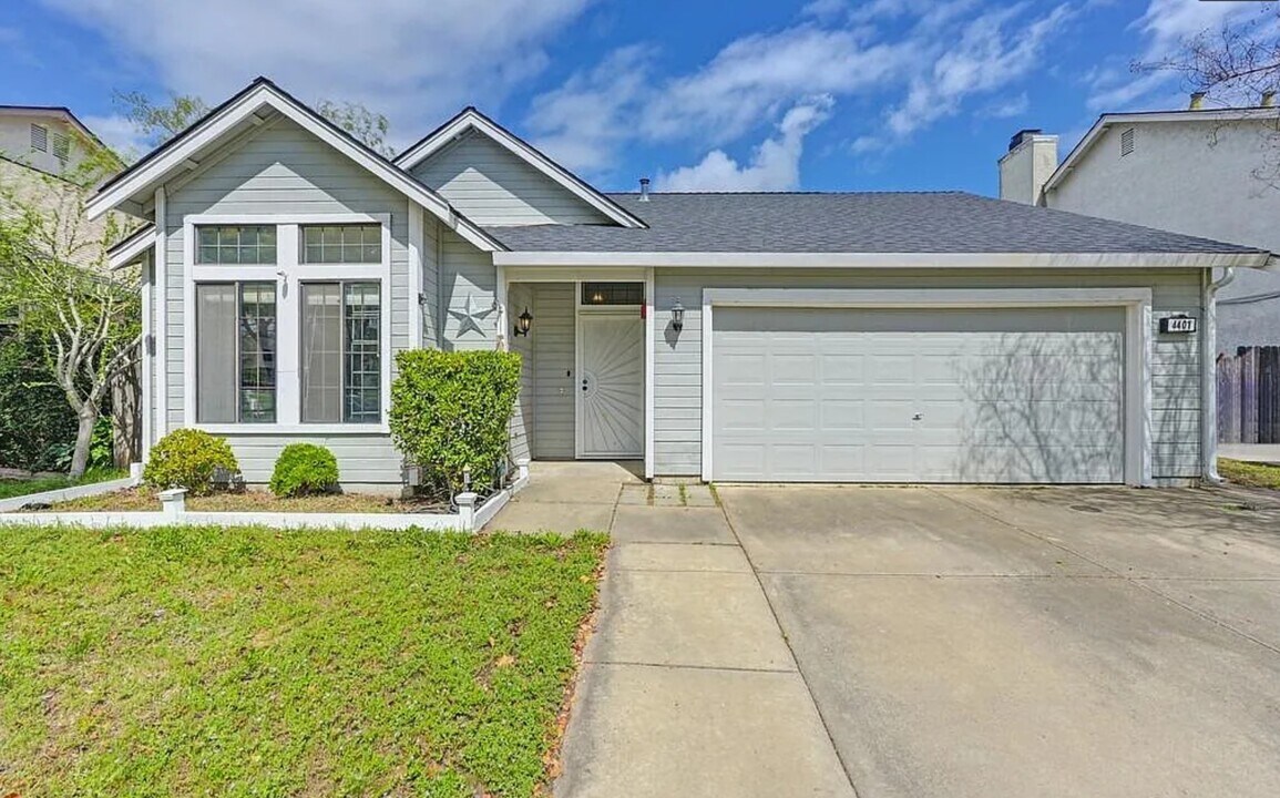 4401 Careyback Ave in Elk Grove, CA - Building Photo
