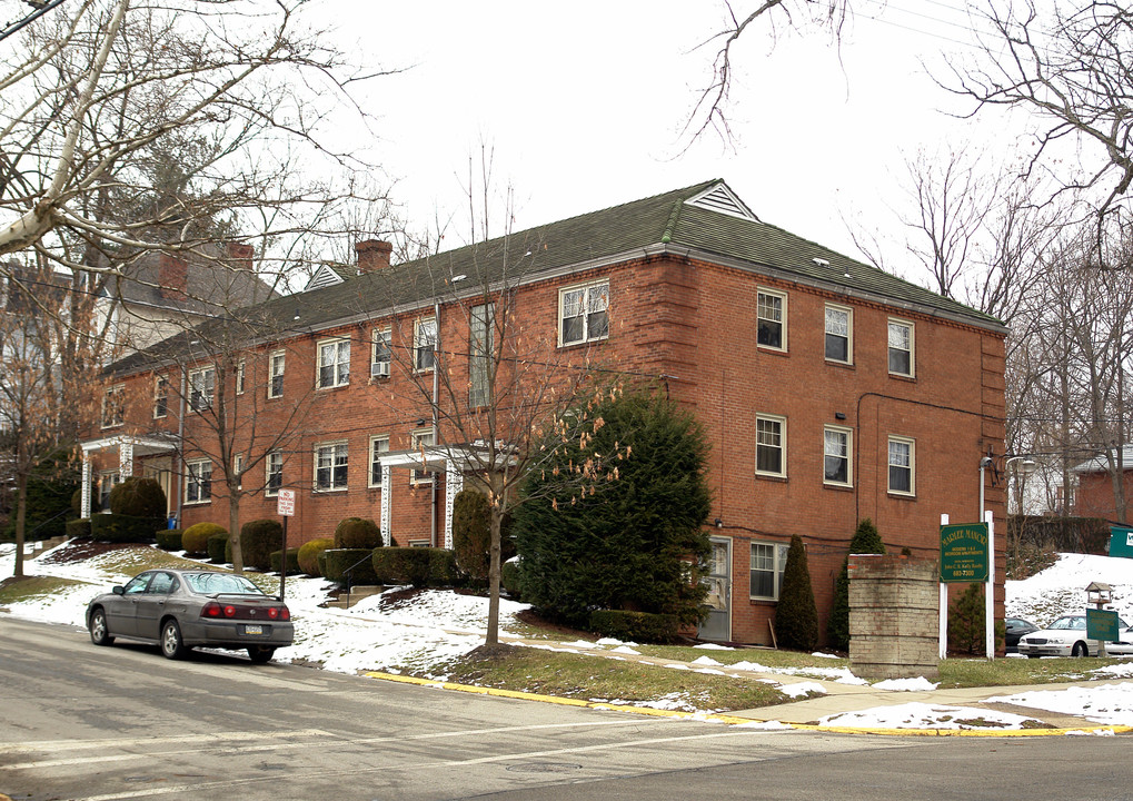 MARLEE MANOR in Oakmont, PA - Building Photo