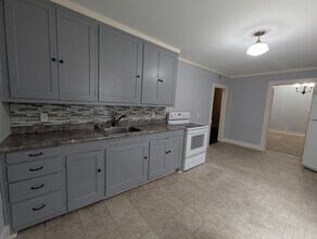 409 Main St in Boonville, MO - Building Photo - Building Photo