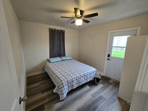 5305 Santa Margarita St in San Diego, CA - Building Photo - Building Photo