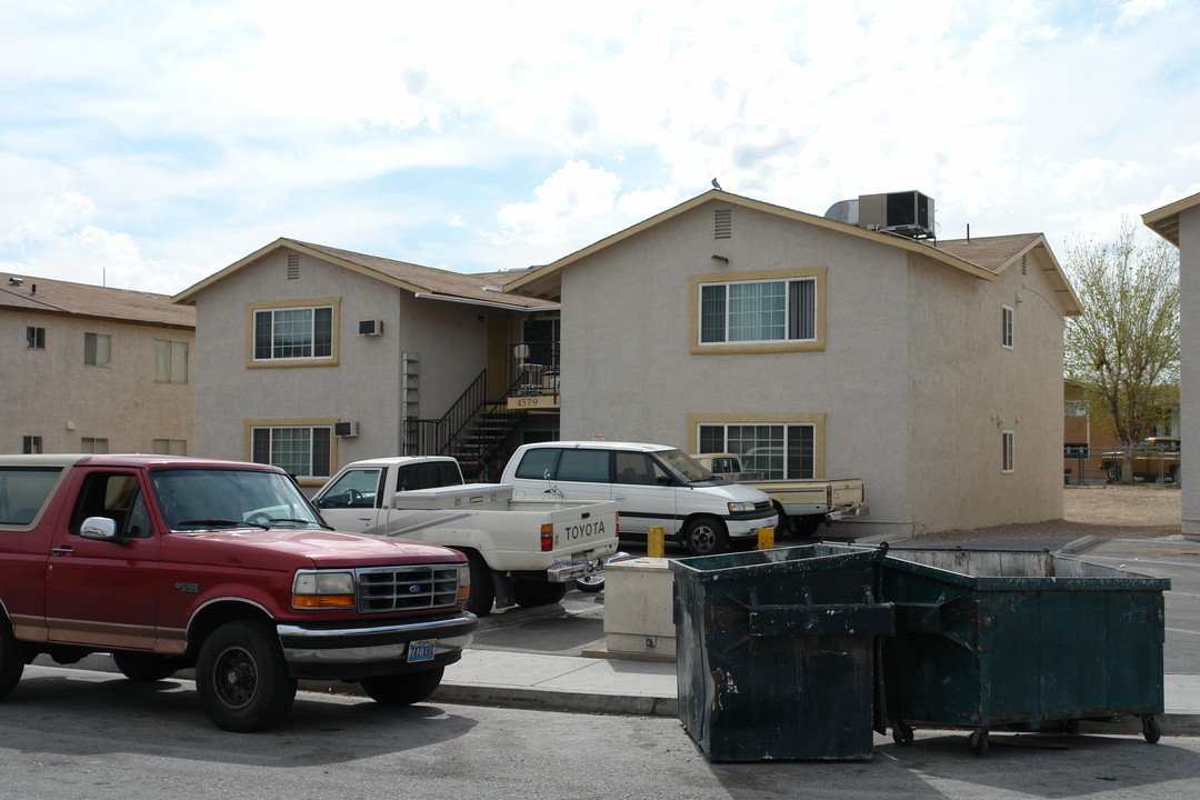 4379 Cy Cliffview Cir in Las Vegas, NV - Building Photo