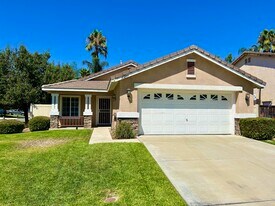 30277 Twain Dr in Menifee, CA - Building Photo