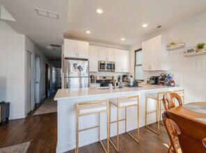 1753 W Cornelia Ave in Chicago, IL - Building Photo - Building Photo