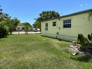 15401 SW 289th Terrace in Homestead, FL - Building Photo - Building Photo