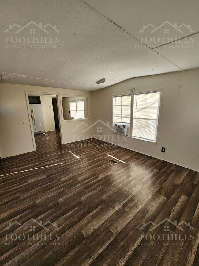 105 McFarlin Way in Westminster, SC - Building Photo - Building Photo