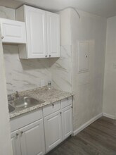 1114 Victory Blvd-Unit -A in Portsmouth, VA - Building Photo - Building Photo