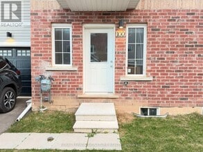 200 W Main St in Welland, ON - Building Photo - Building Photo