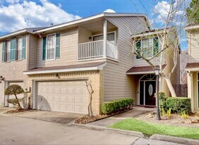 2220 Bering Dr in Houston, TX - Building Photo