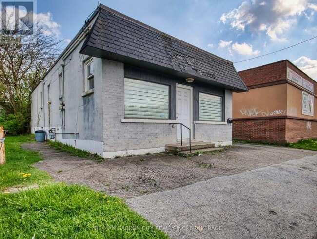 property at 144 Welland Ave