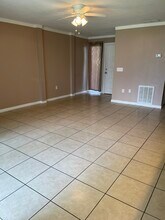 572 Breckenridge Vlg, Unit Stone Creek at Weliva in Altamonte Springs, FL - Foto de edificio - Building Photo