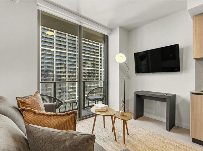 121 NE 5th St, Unit SI ID1468395P in Miami, FL - Building Photo - Building Photo