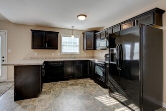 1419 Jenny Ln in Clarksville, TN - Building Photo - Building Photo