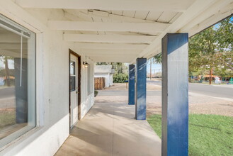 1422 E Virginia Ave, Unit Front in Phoenix, AZ - Building Photo - Building Photo