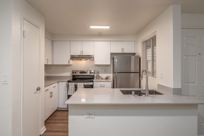 The Docks at Redmond Lakeview