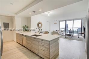 121 NE 34th St, Unit # 1507 in Miami, FL - Building Photo