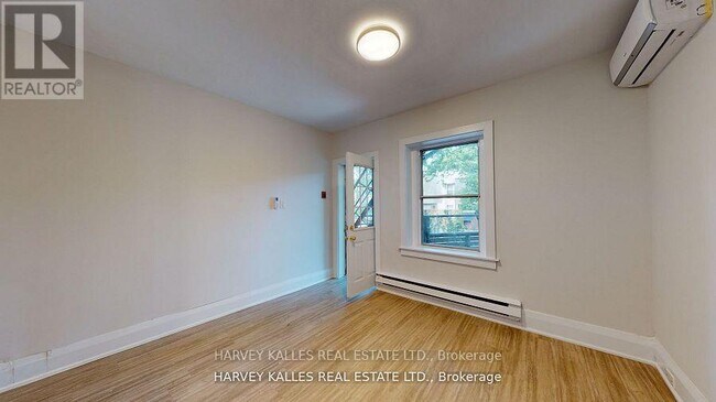 1065 Bathurst St in Toronto, ON - Building Photo - Building Photo